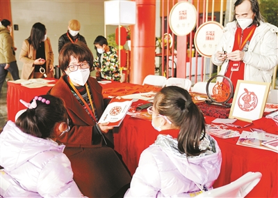 新年“烟火气”更浓更旺 杭州开展“十百千万”系列促消费活动，横跨今年第一季度