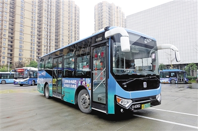 杭州多线联营B1线 运营水乡小蓝巴 公交治堵举措又“上新”