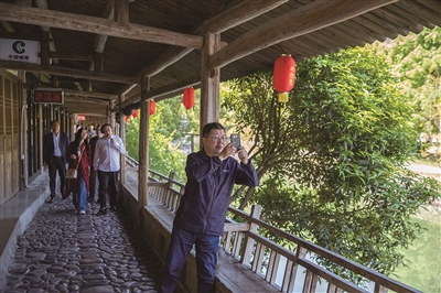 瓯越山水间聆听文化之音  ——全国文学名家采风行“东瓯笔会”活动侧记