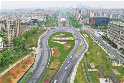 花团锦簇迎亚运 一路缤纷向未来