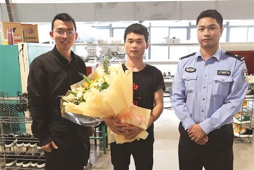 黑夜跳河救人，这个95后男孩真帅