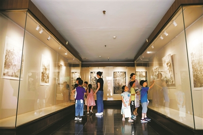 用当代水墨与自然对话  孙周“石灰吟”展在天一阁开展