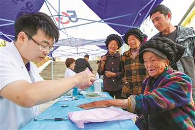 ​“宁波的医生瓦吉瓦！”  两场义诊活动，暖了彝乡同胞心