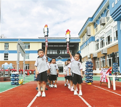 新学期新变化！90多万中小学生昨天开学