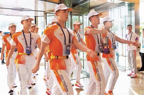 杭州第19届亚运会火炬传递台州站今日举行 ​170棒火炬接力8公里 展示“和合台州 活力城市”风采