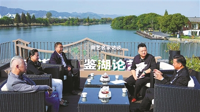 中国曲艺高峰论坛在绍兴柯桥举办