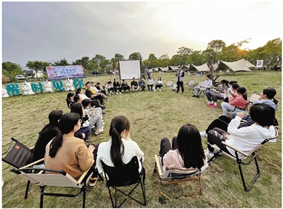 全链条“量身定制” 滨江为年轻干部“扶上马送一程”