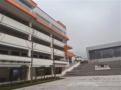 温大附属茶山实验中学新校区揭牌  总投资3亿多元，2020年12月启动建设