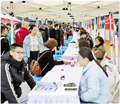 打造“超级大脑” 搭建“青春舞台” 拱墅圆你就业创业“安心”梦