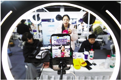 直播电商方兴未艾