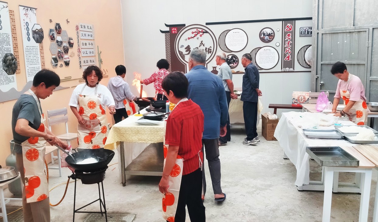 小小萝卜糕“蒸”出共富新梦想