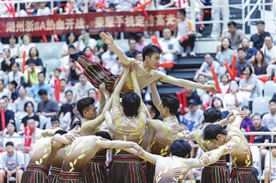 赛场即秀场 文体齐出彩 “浙BA”湖州赛区各主场展文化绝活