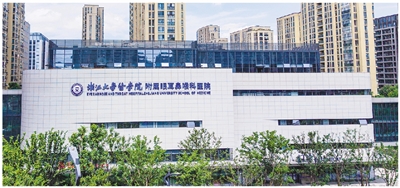 “一号看全院”，破解多科辗转看病难 @所有人 这家五官专科医院全面启用