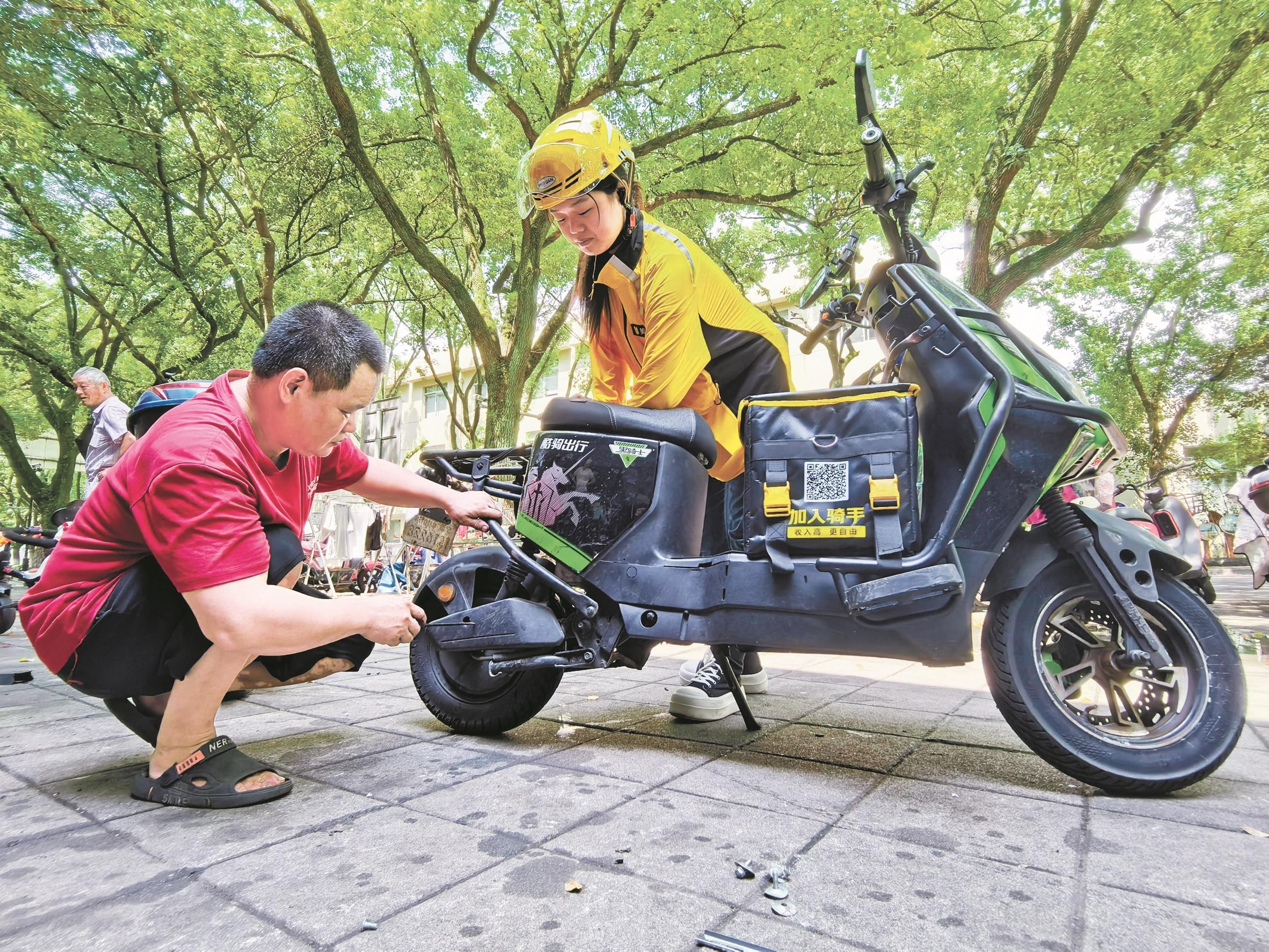 商户携手出实招，暖心守护户外劳动者